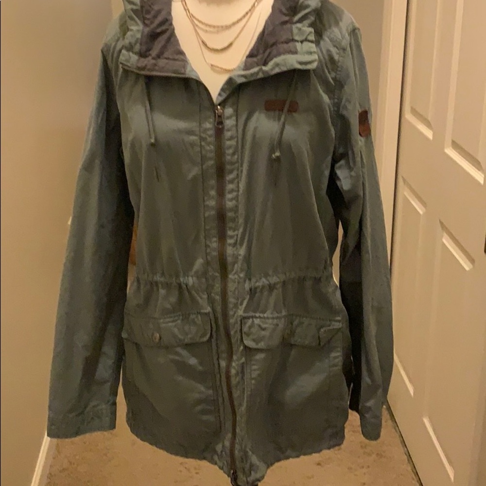 Columbia women’s jacket light army green Large